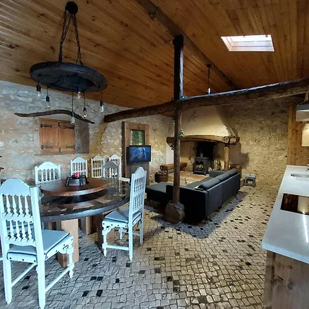 Adega D'aldeia Com Piscina E Jacuzzi *