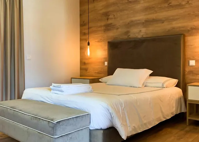 Tatil Evi Adega D'aldeia Com Piscina E Jacuzzi Ulmeiro