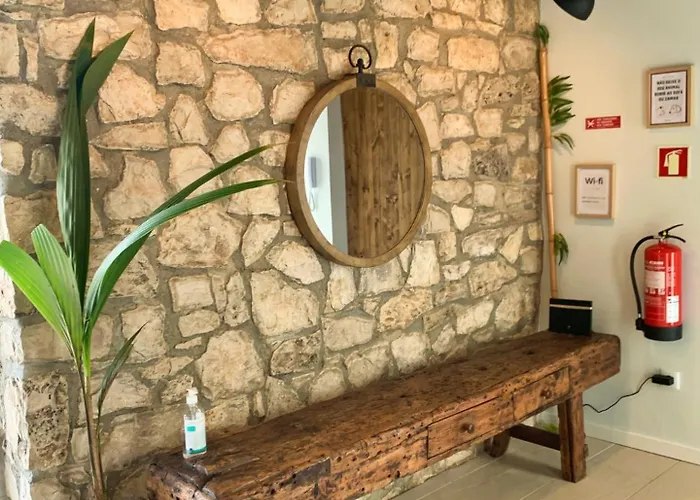 Adega D'aldeia Com Piscina E Jacuzzi * Ulmeiro