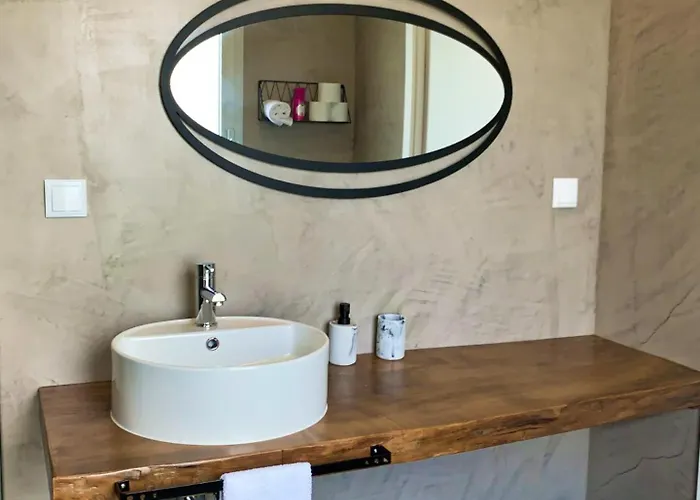 Adega D'aldeia Com Piscina E Jacuzzi *