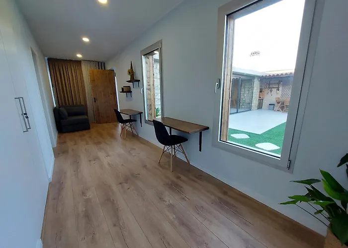 Adega D'aldeia Com Piscina E Jacuzzi Hébergement de vacances